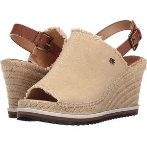 Never Worn Tommy Hilfiger Yolanda Espadrille Wedge Sandals-Tan Size 7.5